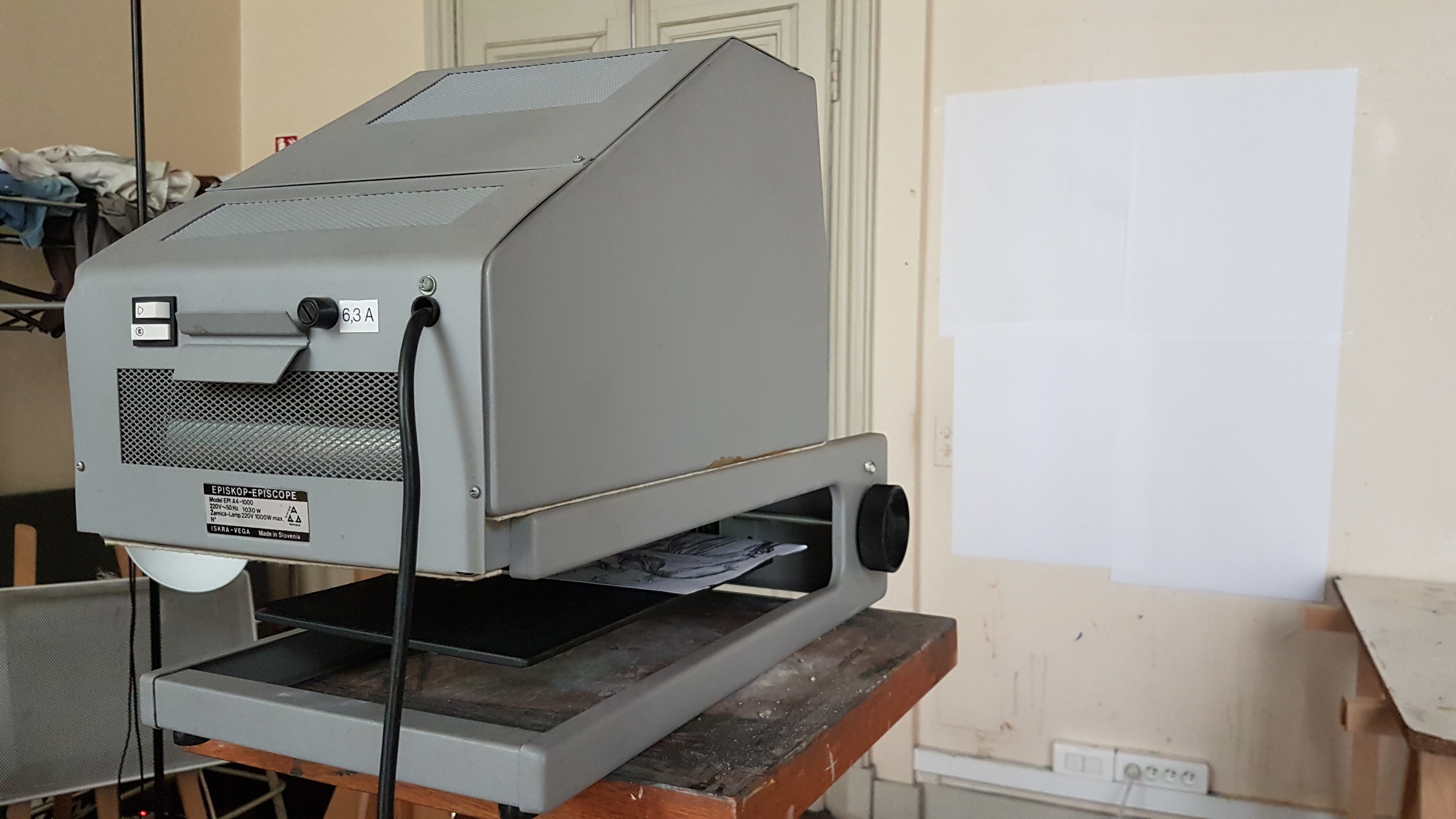Ancien Projecteur PROJECTA Scope - Modèle PJ 768 - Neuf En Boîte (NOB) - Fabriqué à Taïwan